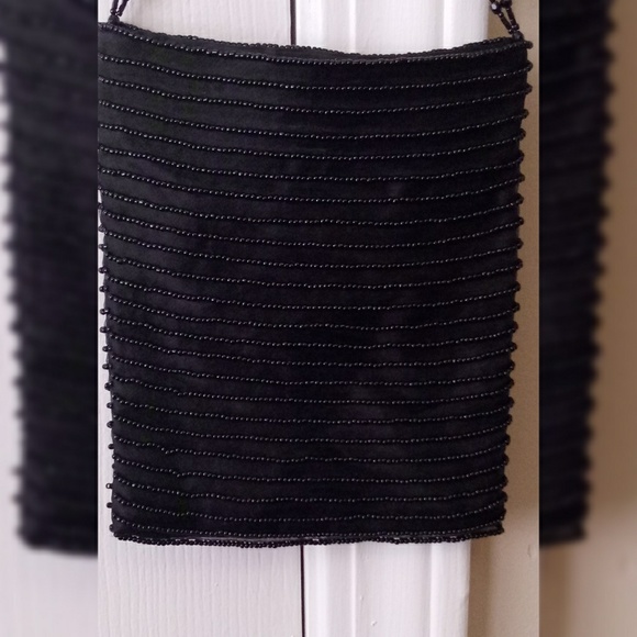 Cute GAP Black Sequins Formal Fancy Wrist Purse - Picture 3 of 8